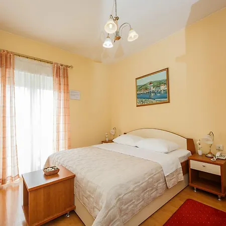 Hotel Adria Kastela Exterior photo