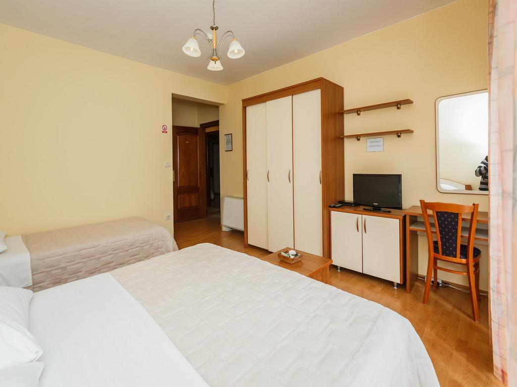 Hotel Adria 3*