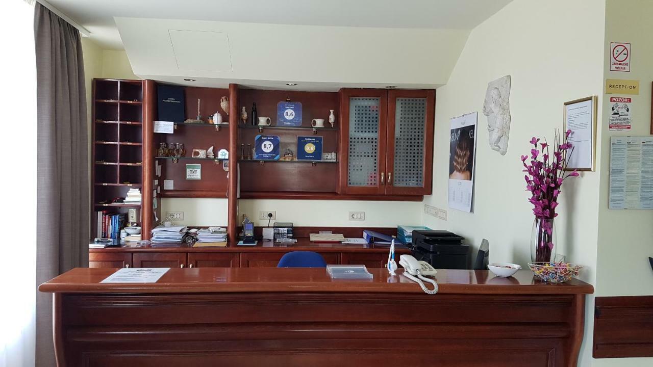 Adria Hotel Kastela